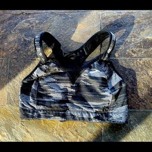 Brooks Moving Comfort Sports Bra Size 34D